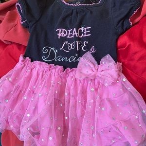 FINAL MARKDOWN Vitamins baby dress 3m